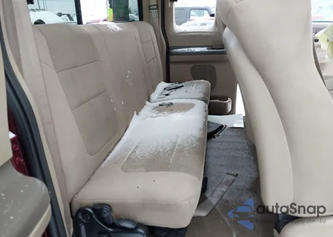 2004 Ford F-250 Lariat/Xl/Xlt z USA, uszkodzony, nr VIN 1FTNX21P54EC21286